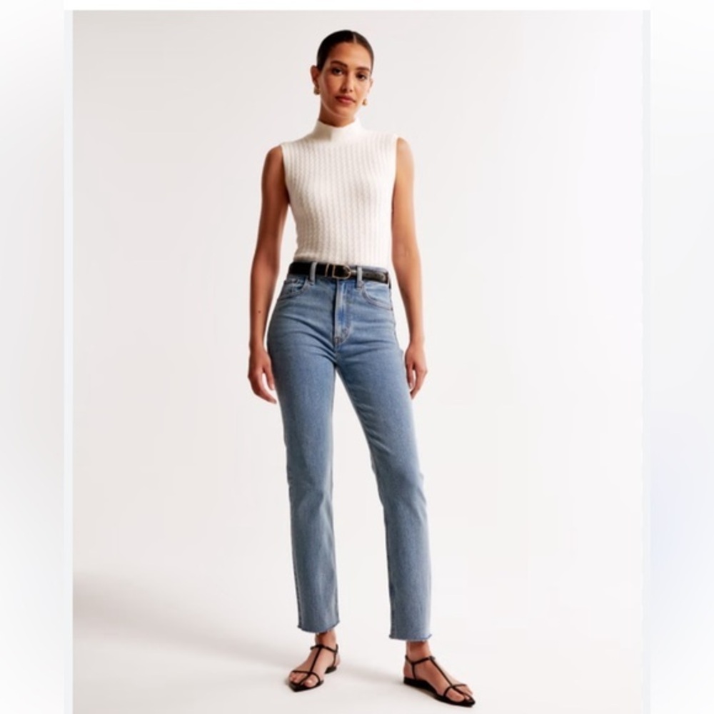Abercrombie & Fitch The Ankle Straight Ultra Highrise Jeans Light Blue Size 26 R